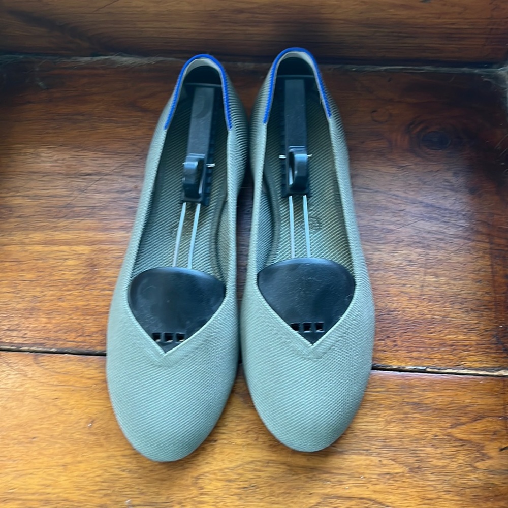 Rothys flats